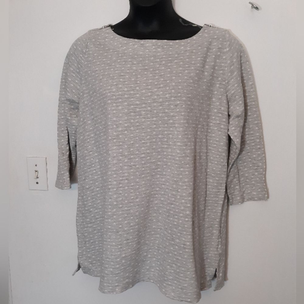 Liz Claiborne gray zip shoulder top